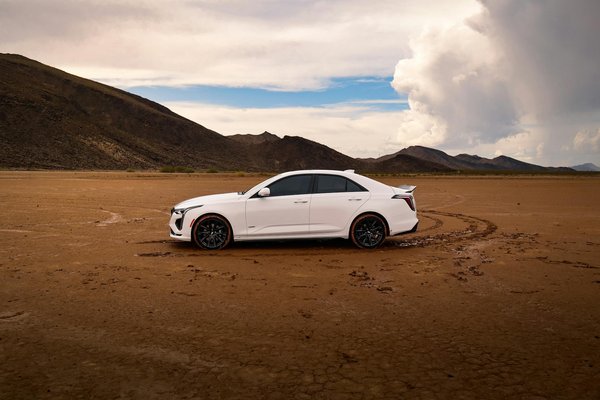 Expert guide to brake fluid maintenance for your honda nc750x: essential tips for checking and refilling